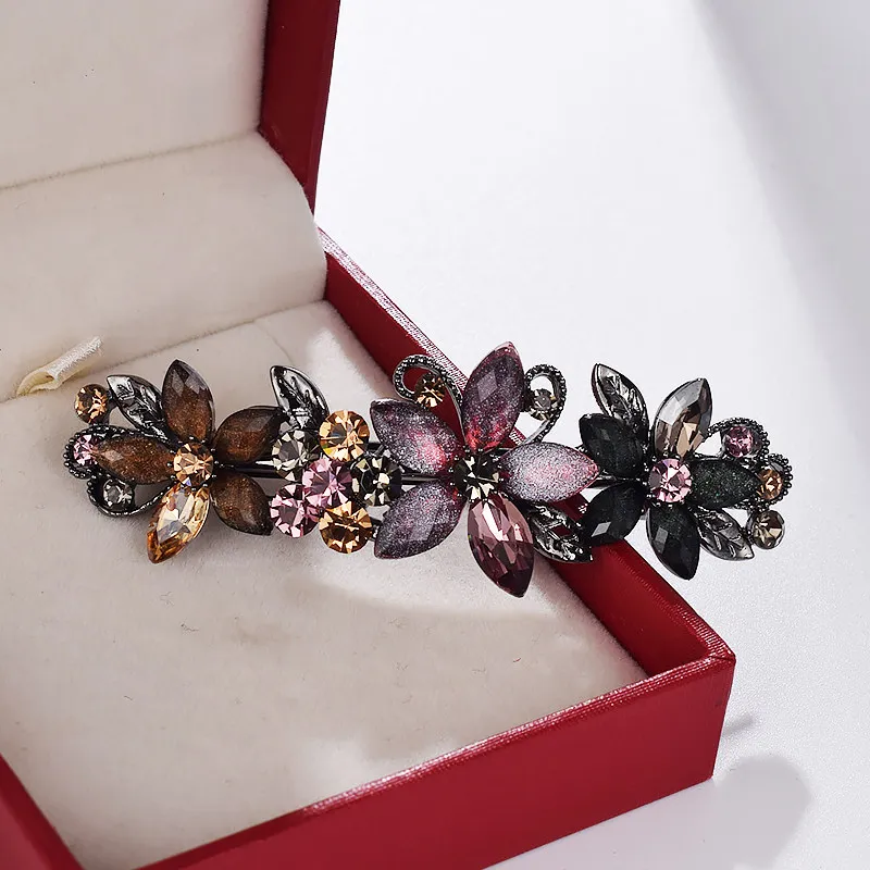 Tie Bar Clip - Presilha de Cabelo Elegante com Flor