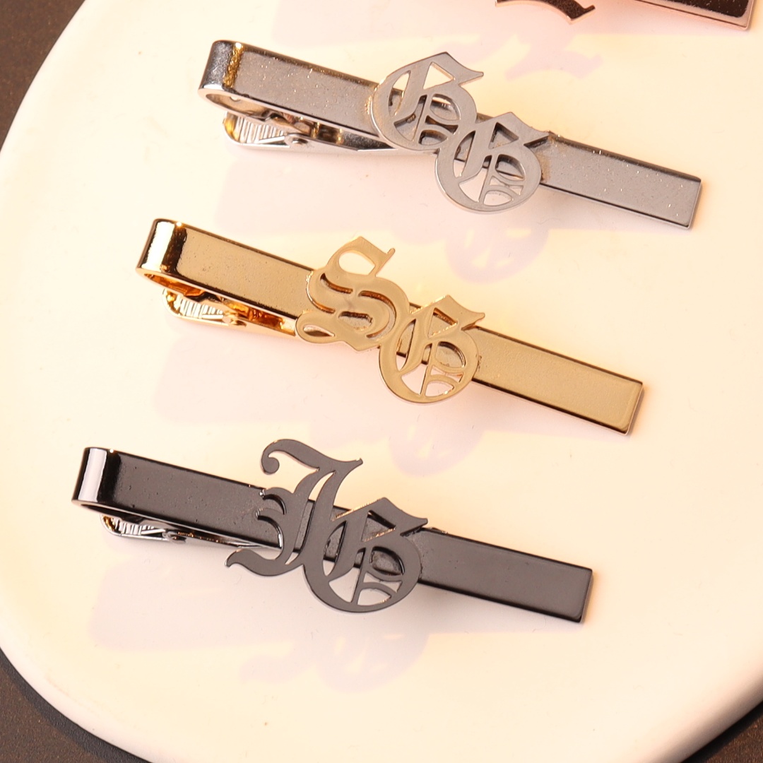 Clipe de gravata com iniciais  - Tie Bar Clip avaliação e preço